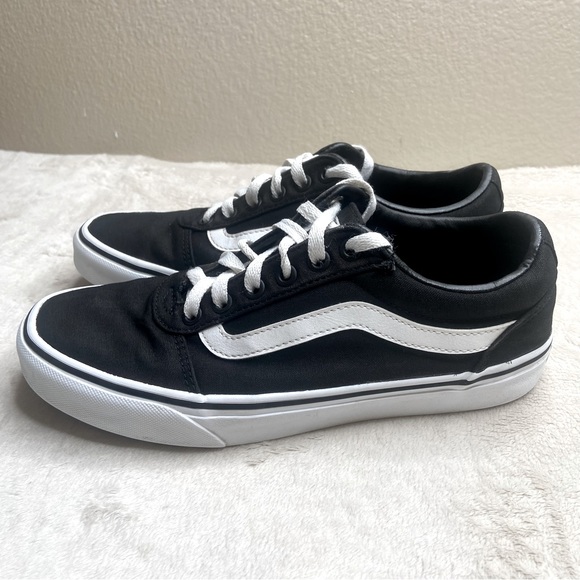 Black Vans Old-Skool Sneakers - Picture 8 of 11